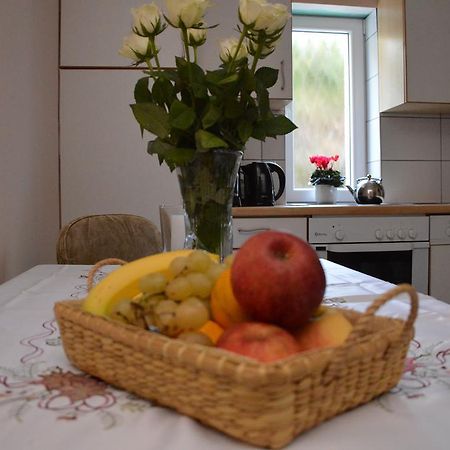 באד הופגסטין Private Room Pyrkerstrasse חדר תמונה