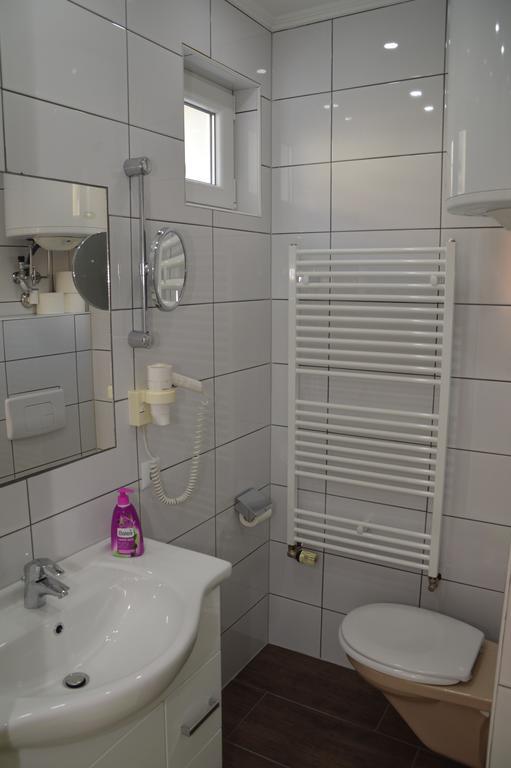 באד הופגסטין Private Room Pyrkerstrasse חדר תמונה